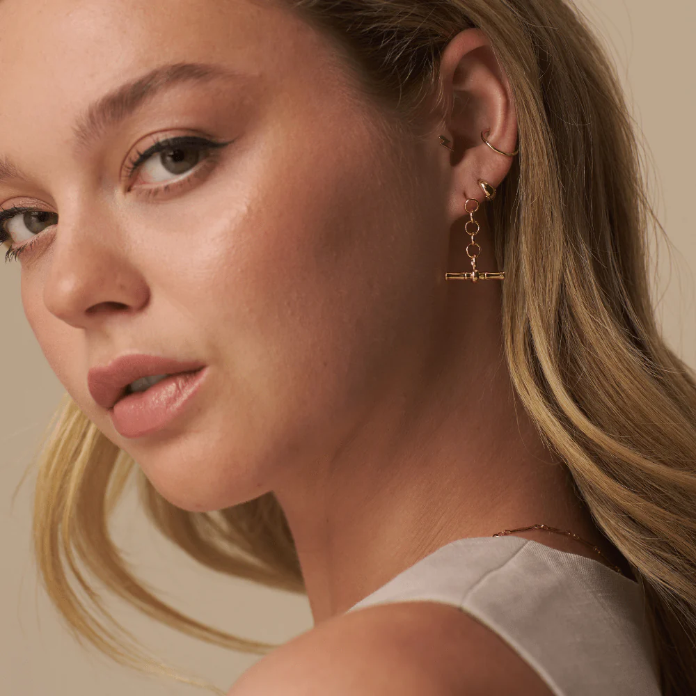 Chain & T-bar Drop Earrings - Image 2