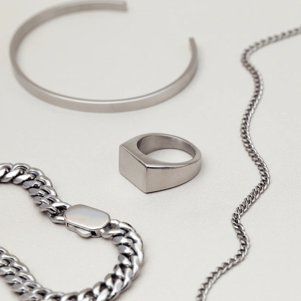 Chunky Flat Curb & Solid Clasp Bracelet - Silver - Image 3