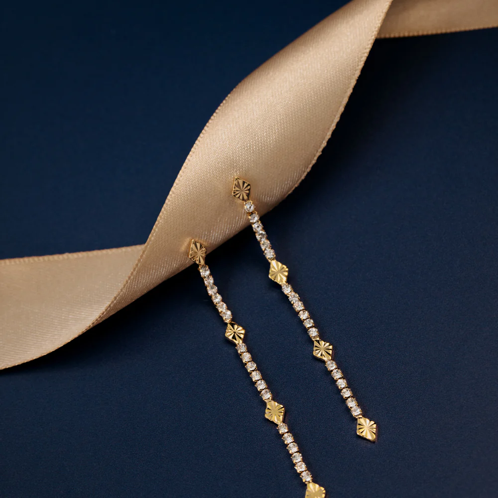 Cupchain & Etched Detail Drop Earrings - Image 3