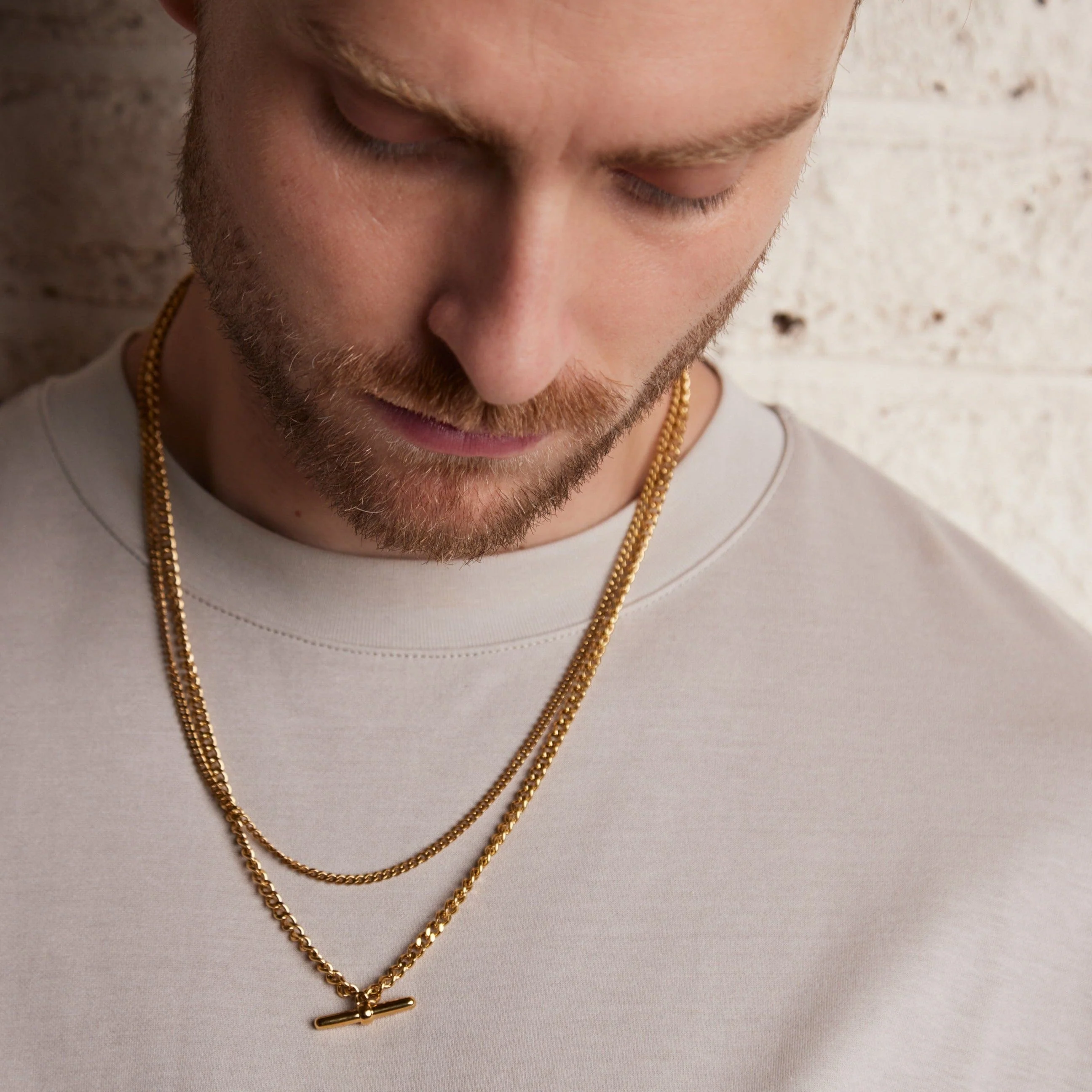 Curb Chain T-Bar Drop Necklace - Gold - Image 2