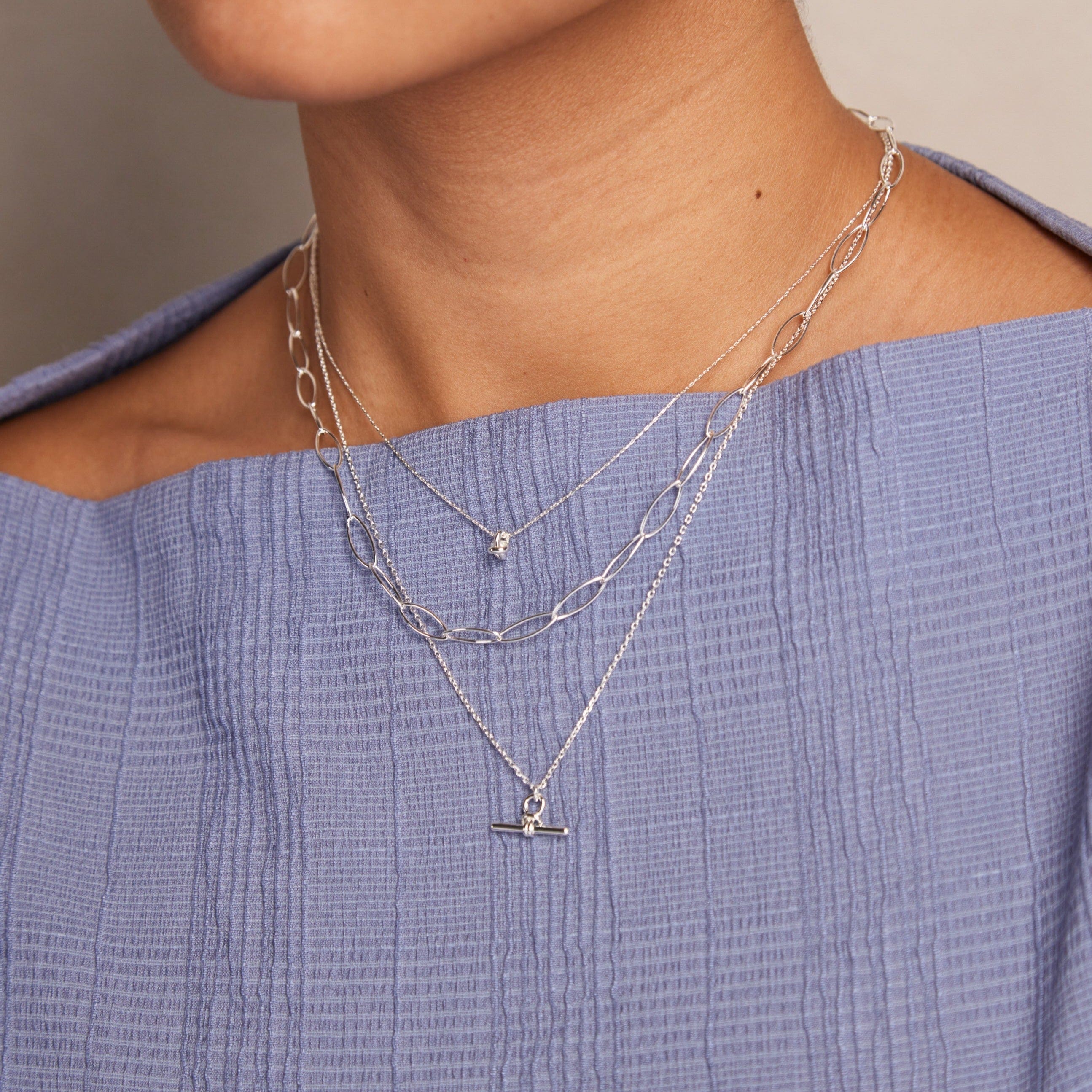 Dainty T-Bar Knot Necklace - Silver - Image 4