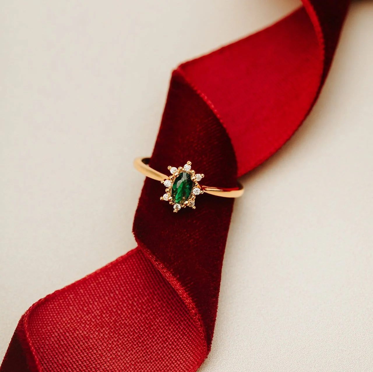 Emerald & Crystal Ring - Image 3