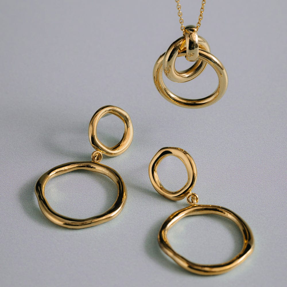 Interlocking Open Circle Necklace - Image 4