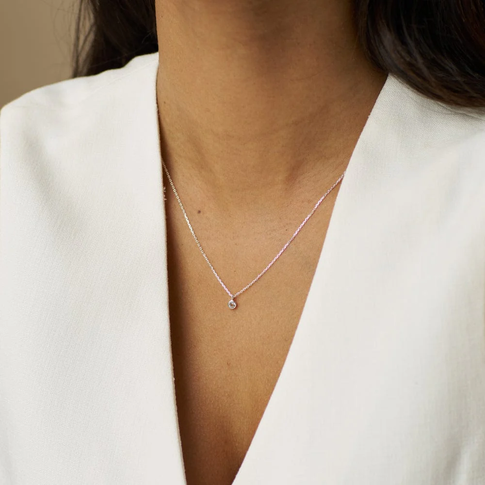 LUXE Classic Crystal Necklace Silver - Image 2