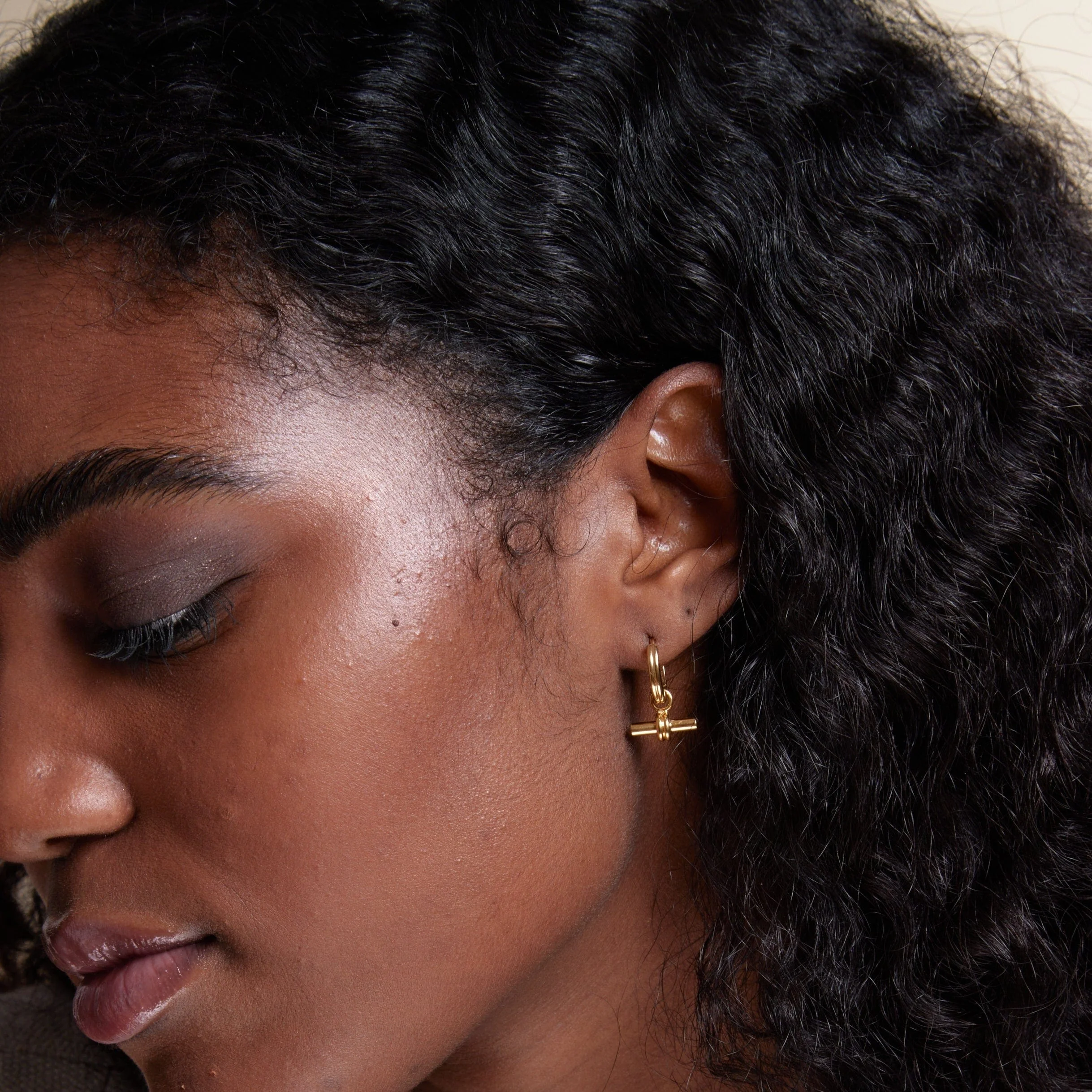 LUXE Linear T-Bar Drop Hoop Earrings - Gold - Image 2