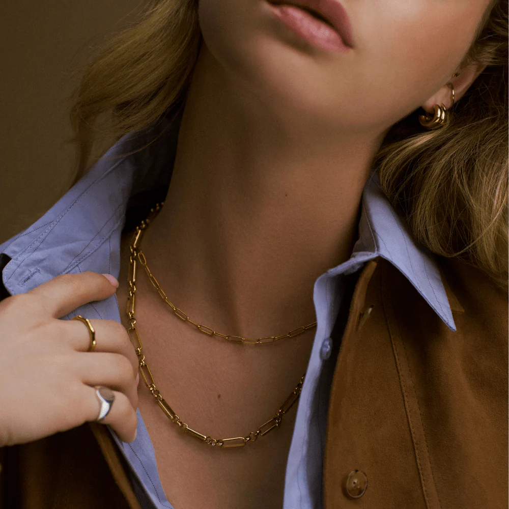 LUXE Rectangular Open Link Chain Necklace - Image 2
