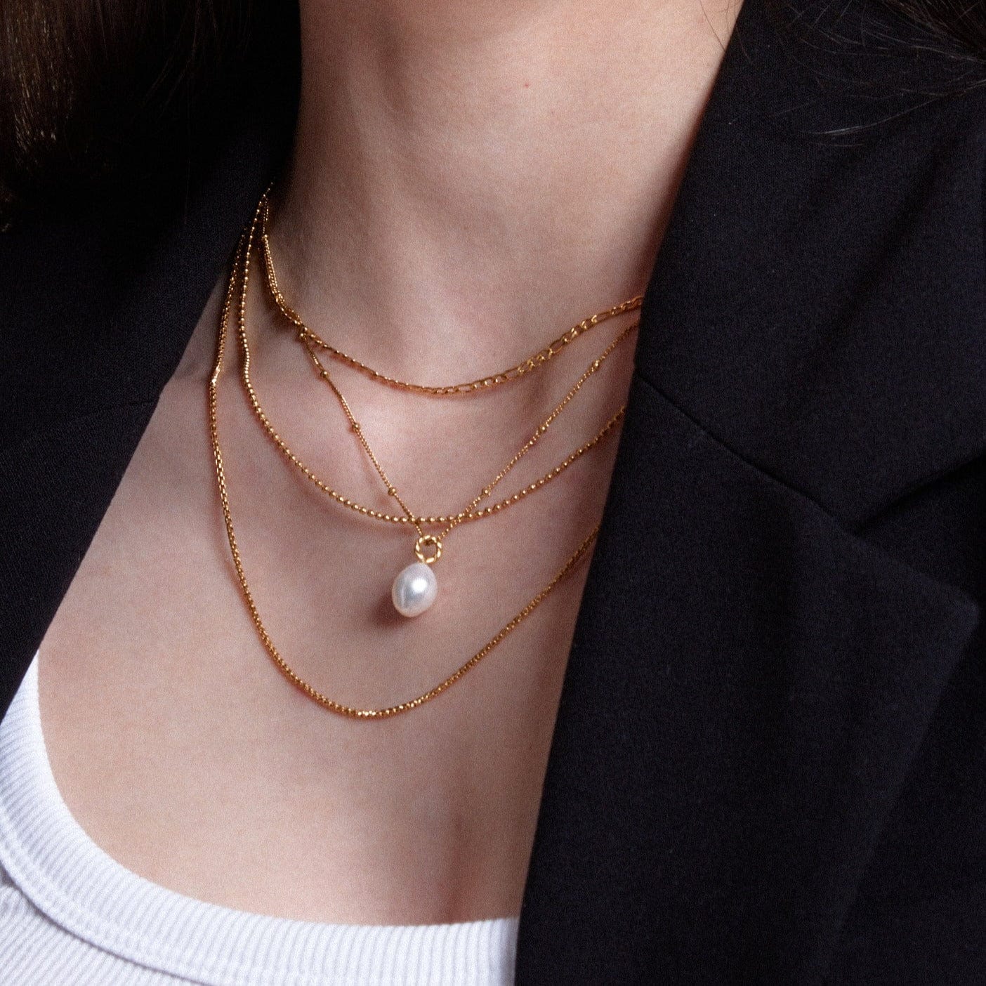 LUXE Rope Pearl Drop Necklace - Image 3