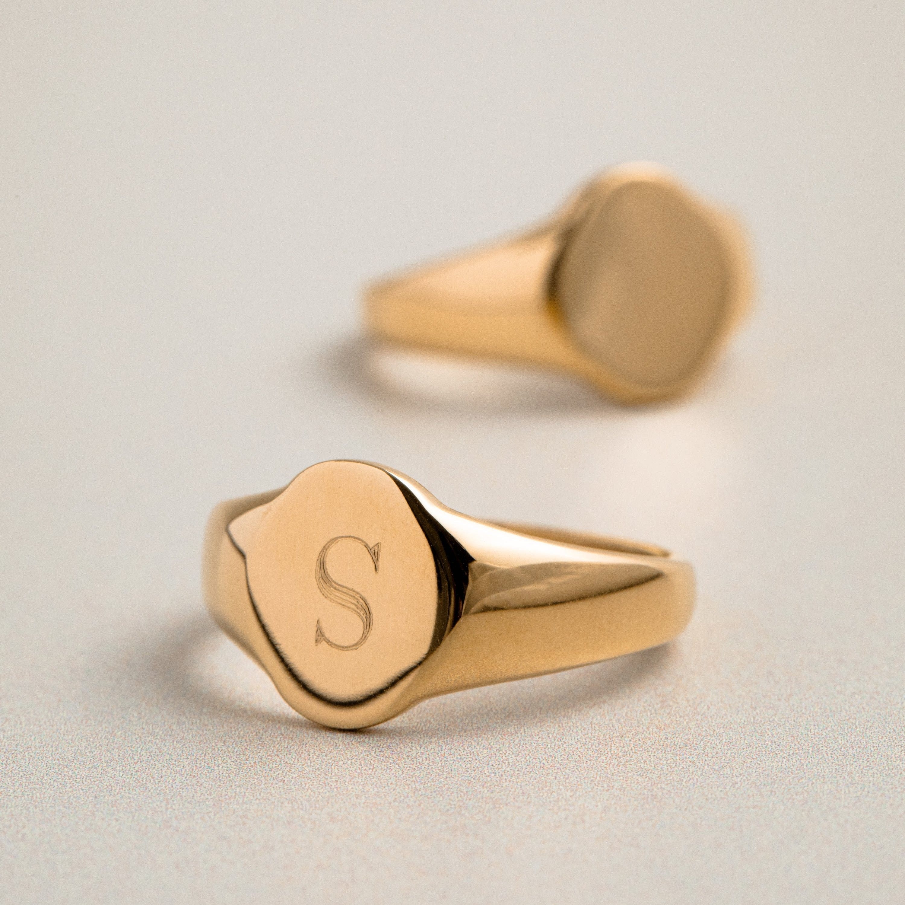LUXE Signet Ring - Image 5