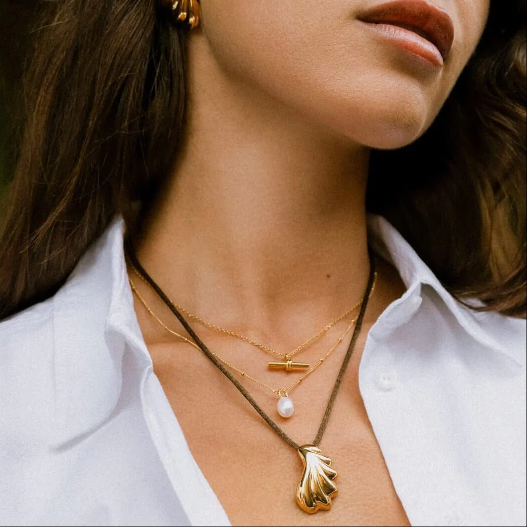 LUXE Shell Pendant Cord Necklace - Image 3