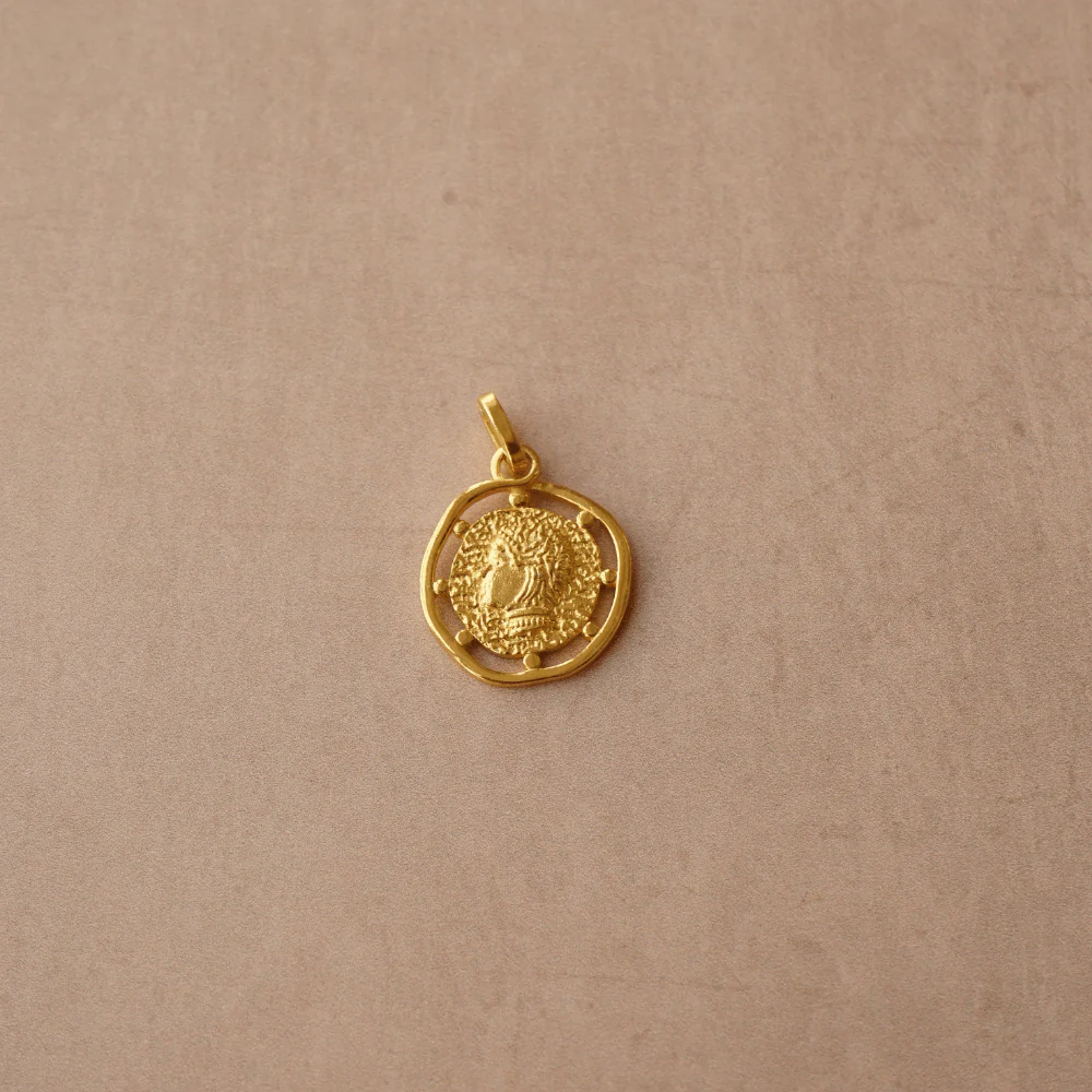Medallion Charm Necklace Style Set - Image 2
