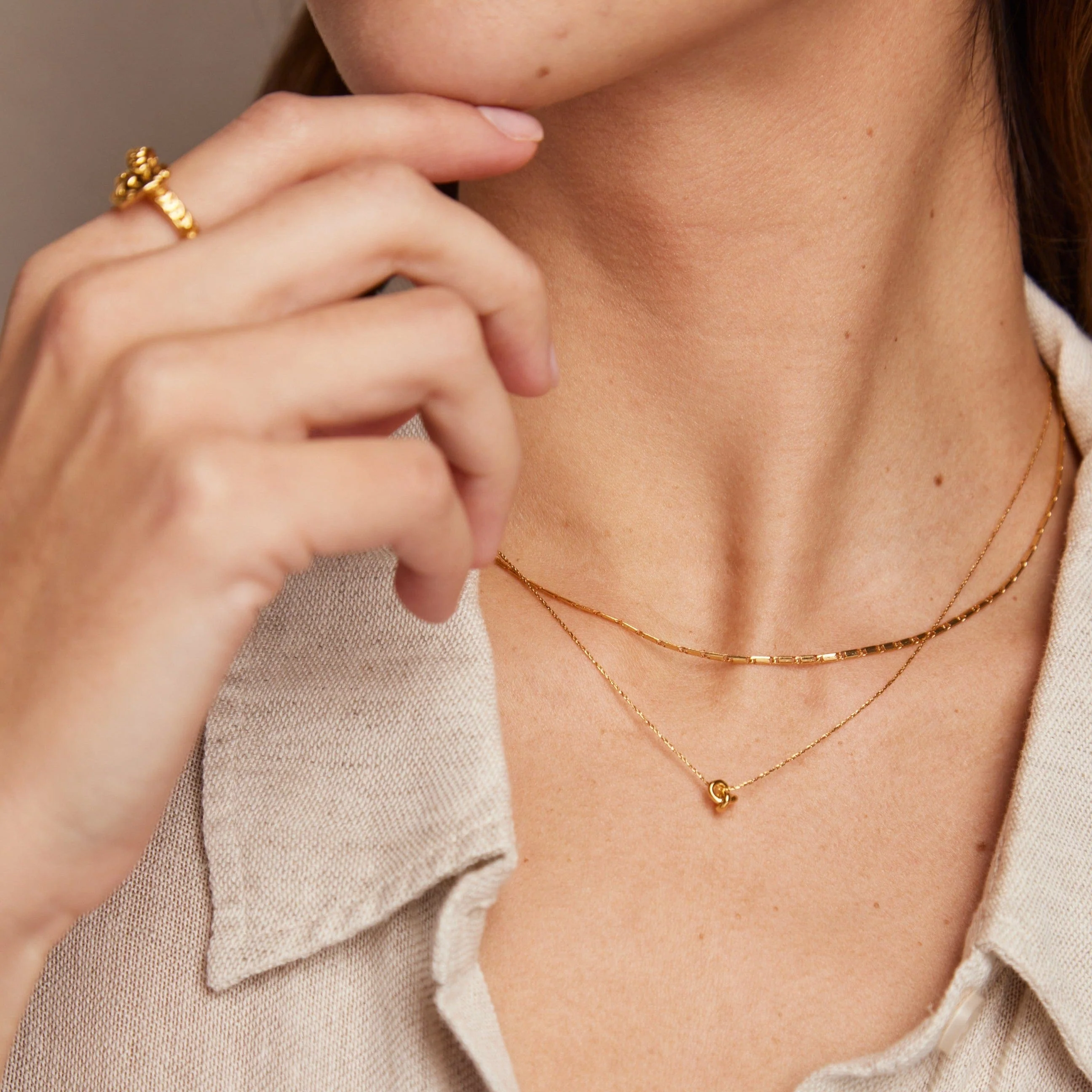Mini Knot Fine Collar Necklace - Gold - Image 3