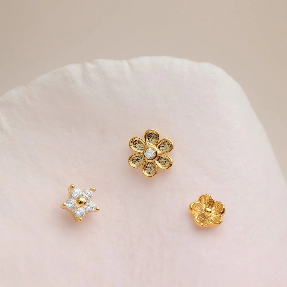 Mixed Floral Stud Ear Stacking Set - Image 3
