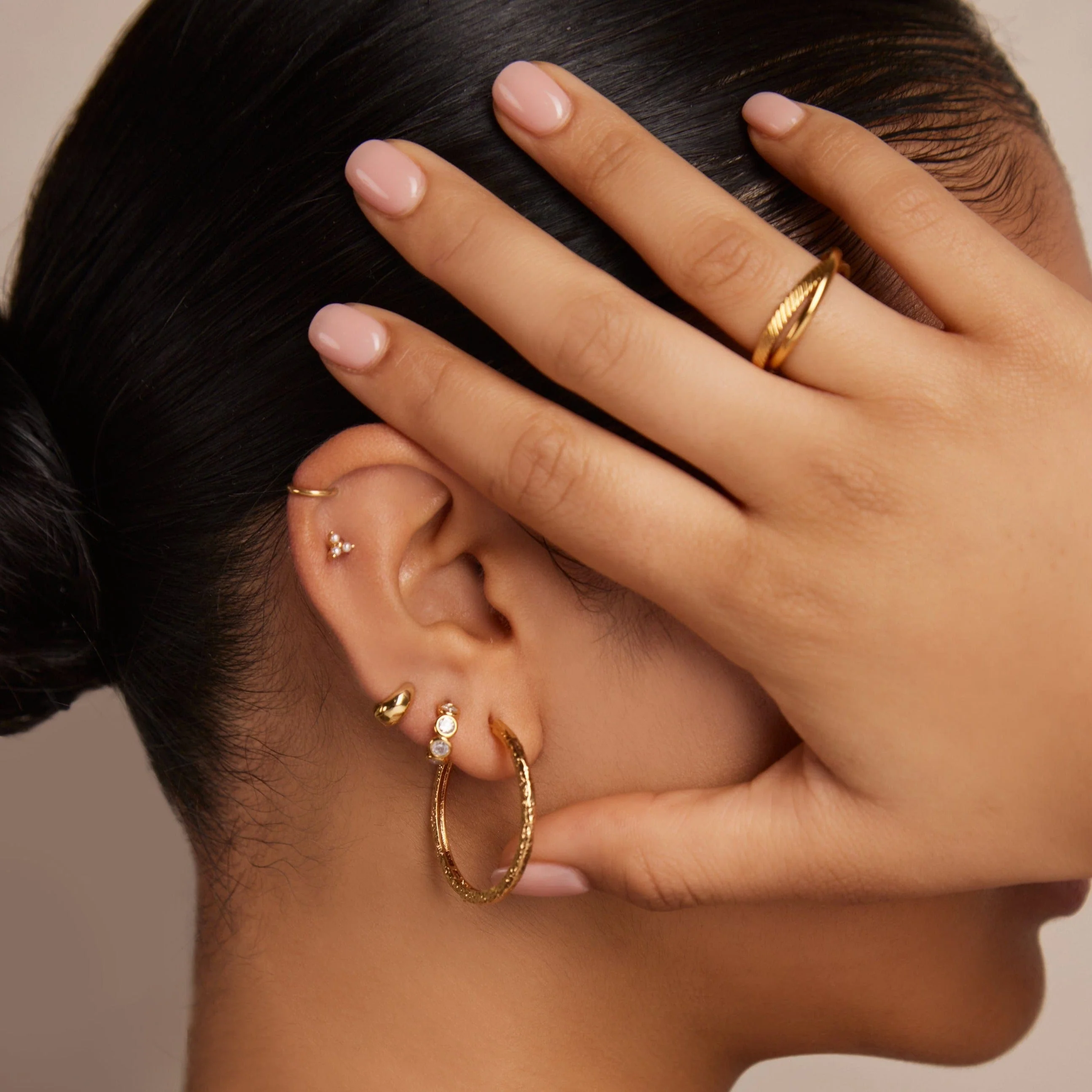 Molten Mid-Sized Hoop Earrings - Image 4