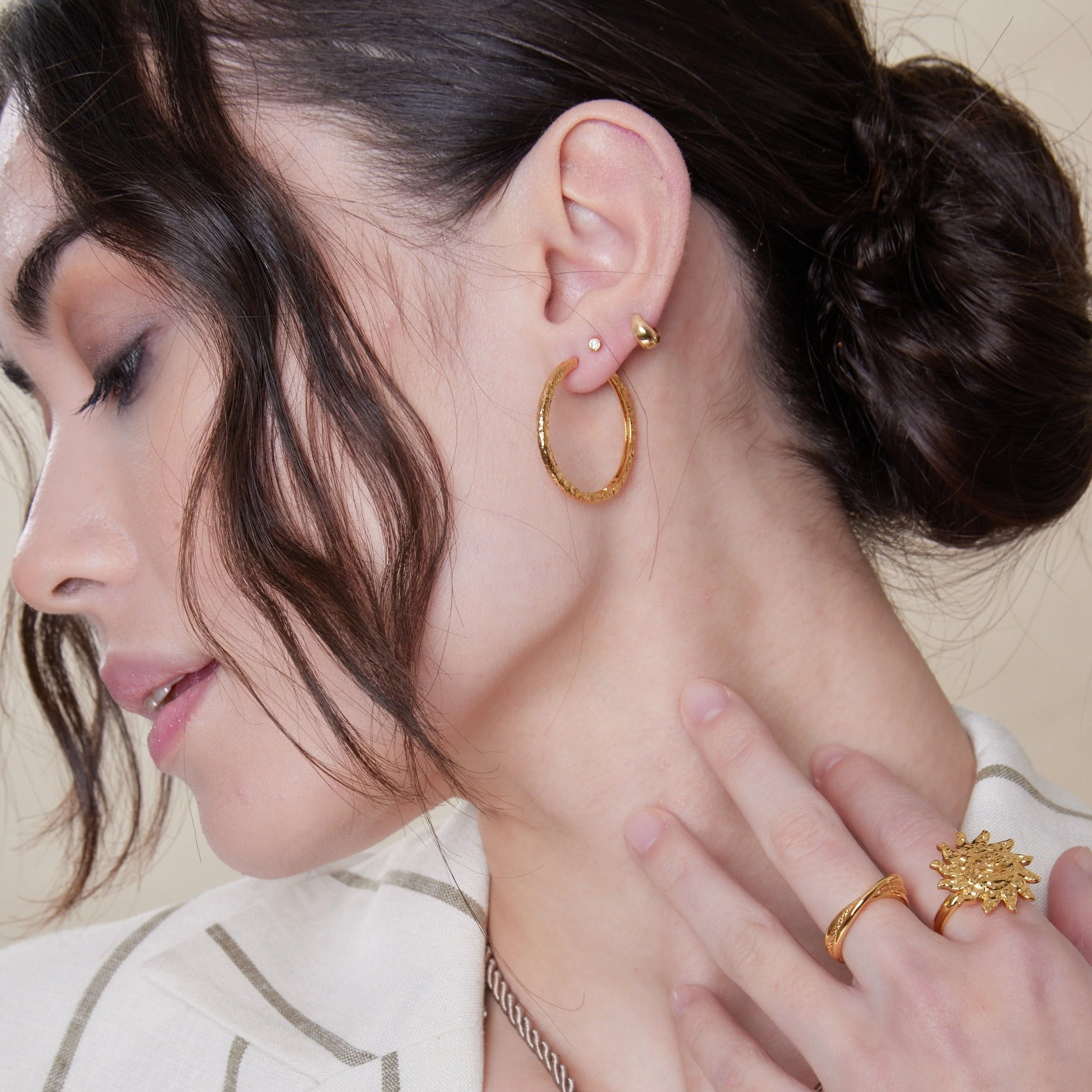 Molten Mid-Sized Hoop Earrings - Image 5