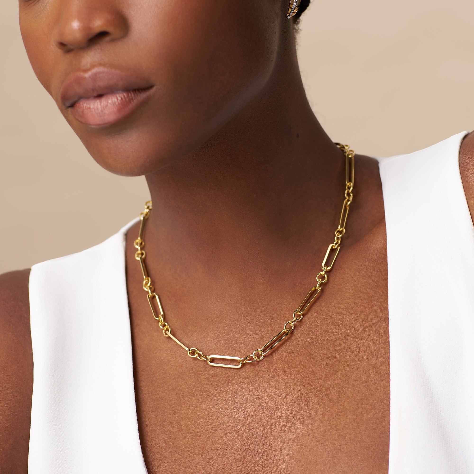 Open Rectangular Link Necklace - Image 2