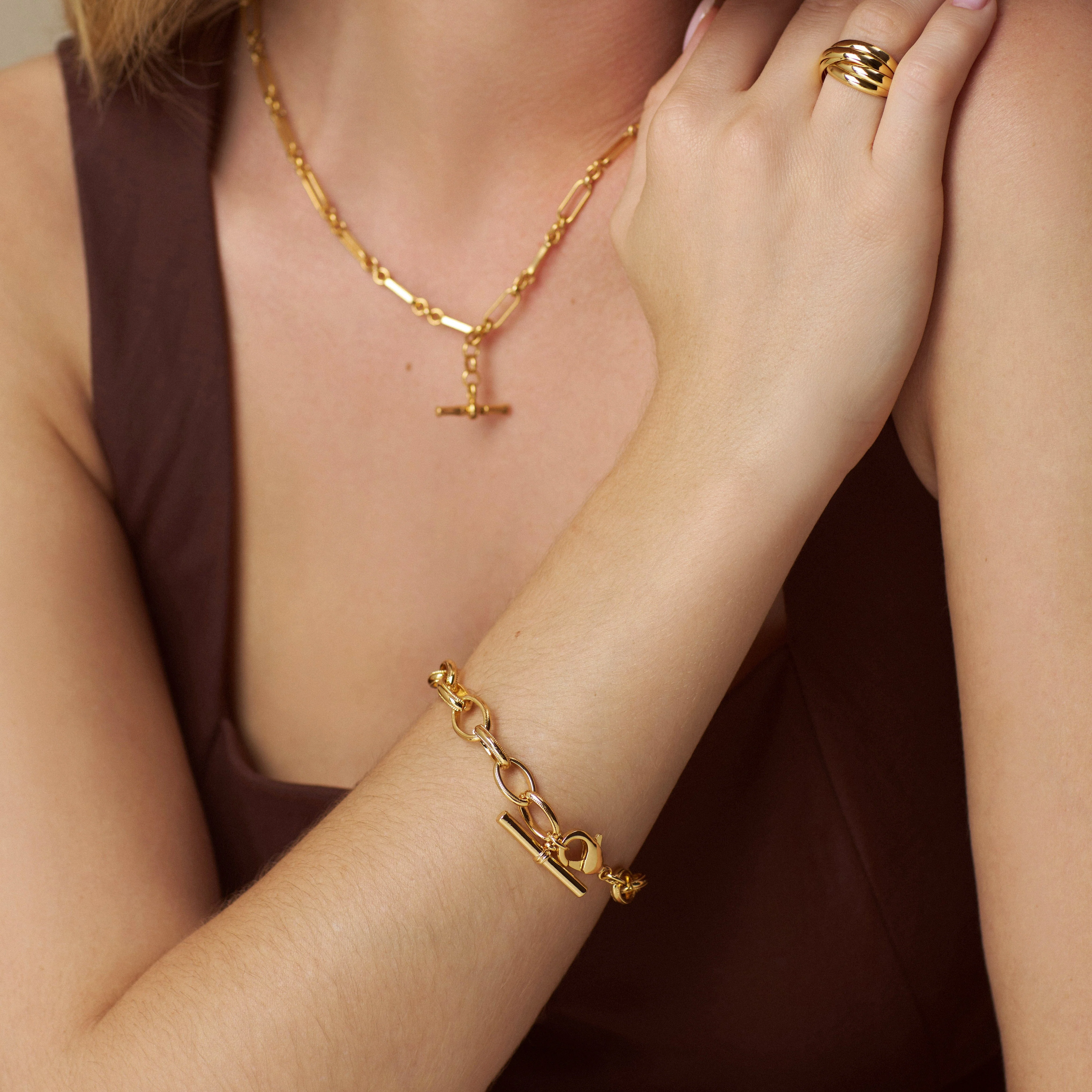 Oval Link T-Bar Drop Bracelet - Image 2