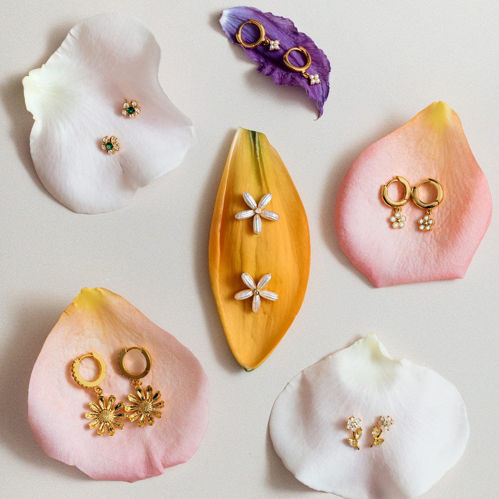 Pearl & Crystal Daisy Stud Earrings - Image 3