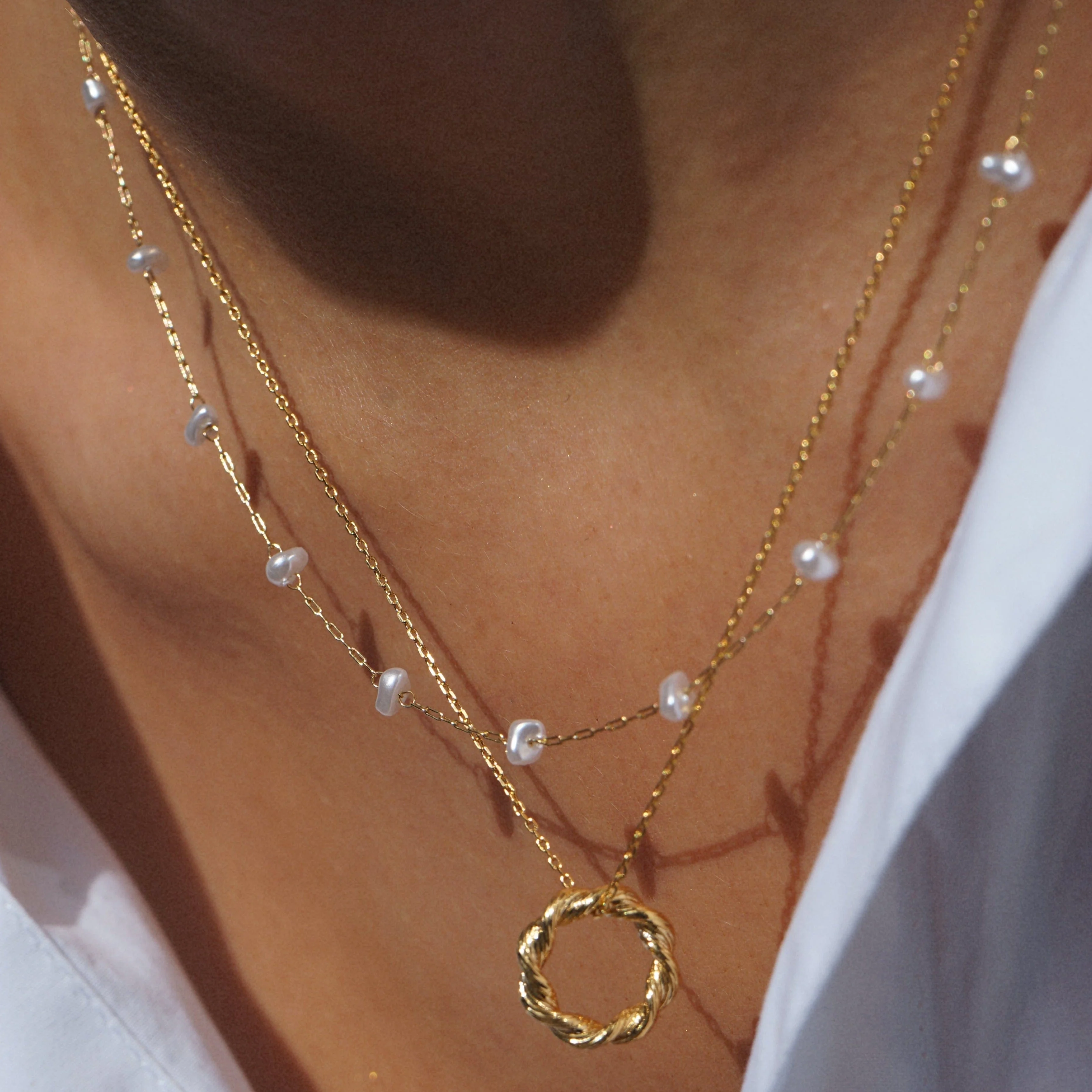 Pearl Stationed Chain Necklace - Image 6