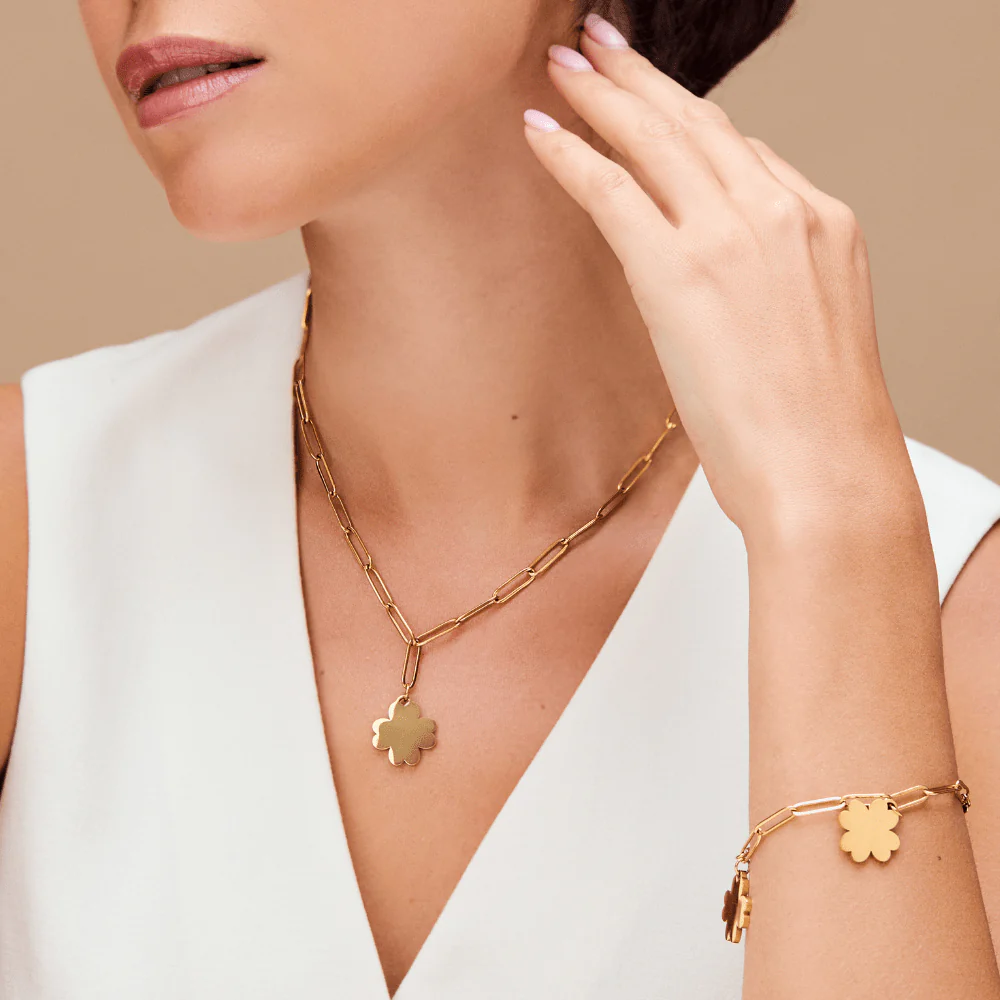 LUXE Polished Clover Necklace - Image 3