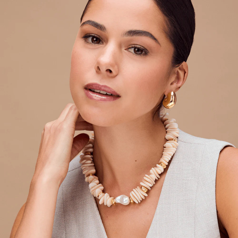 Statement Chip & Stationed Pearl Necklace - Image 3