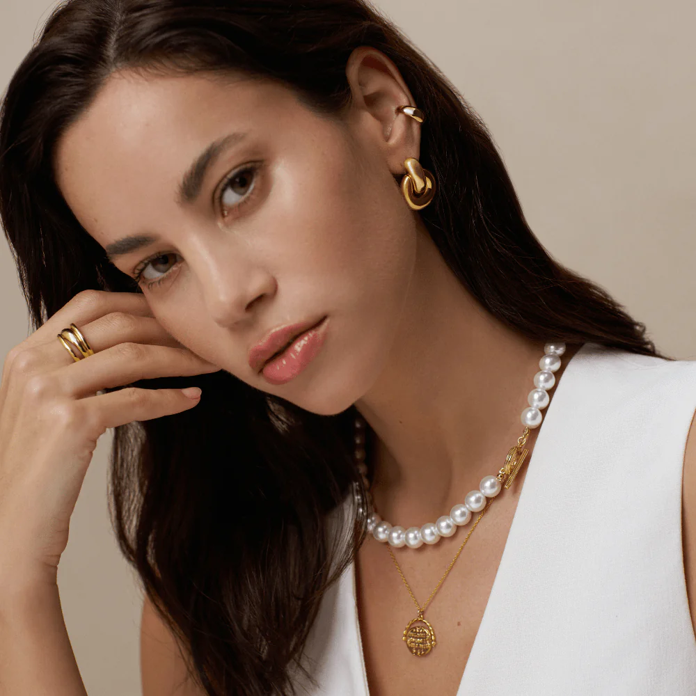 Statement Pearl T-Bar Necklace - Image 2
