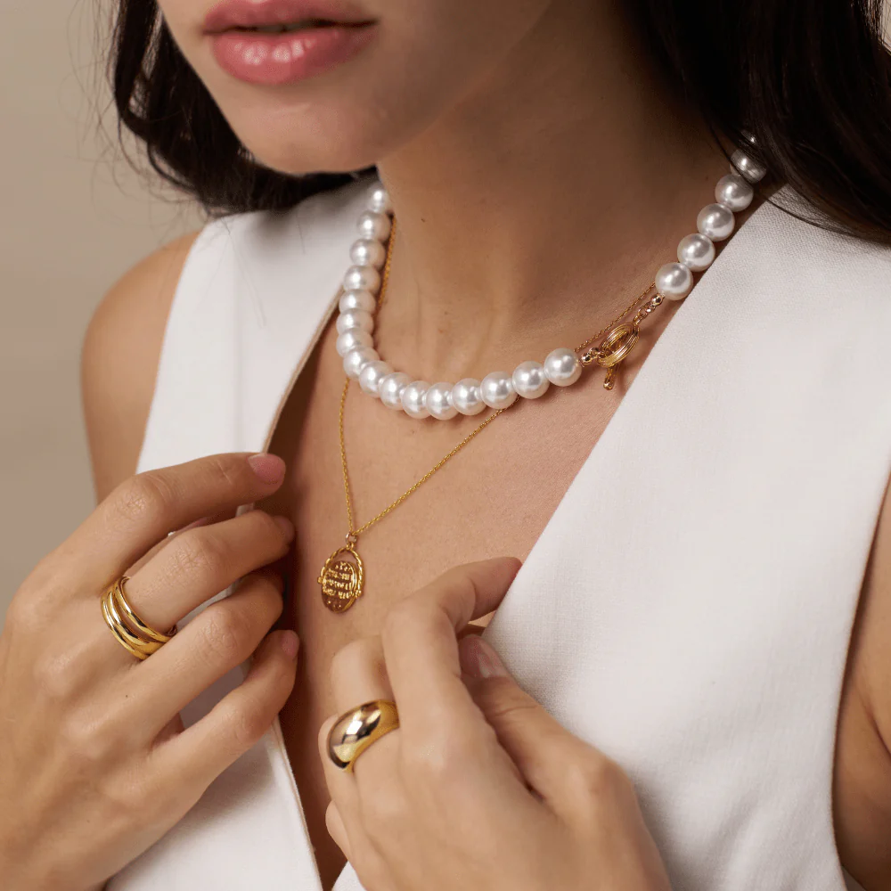 Statement Pearl T-Bar Necklace - Image 3