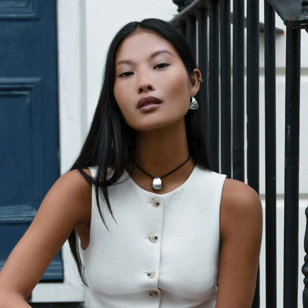 Statement Tapered Metal Earrings & Cord Necklace Jewellery Set - Image 3
