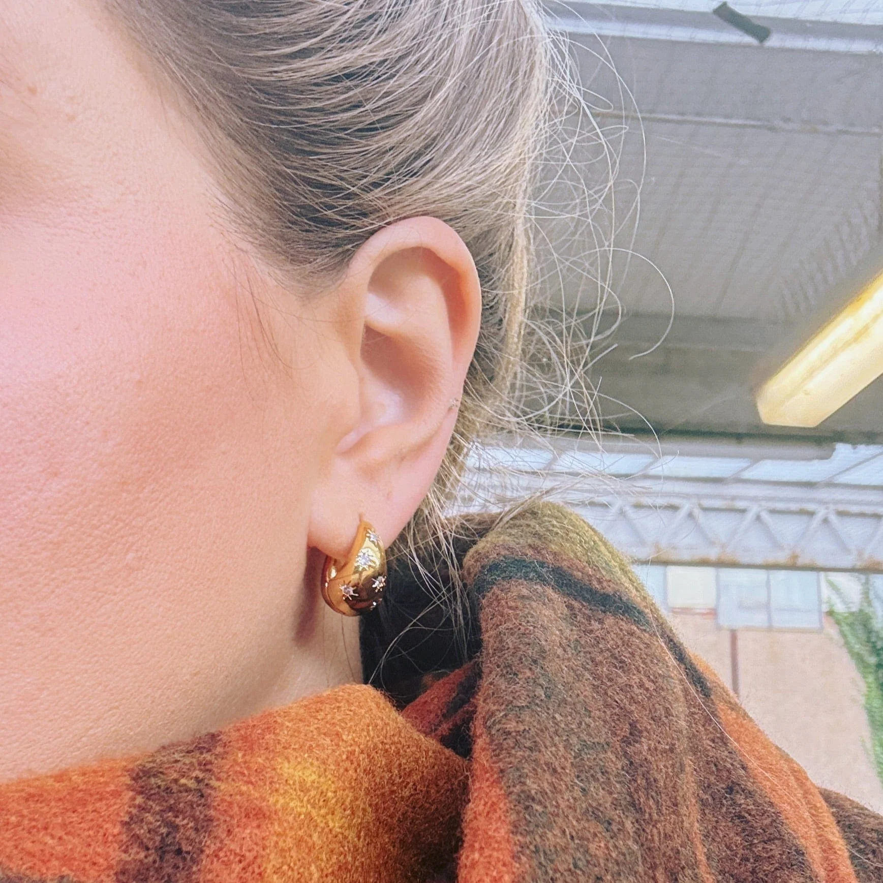 Tapered Crystal Starburst Hoop Earrings - Image 5