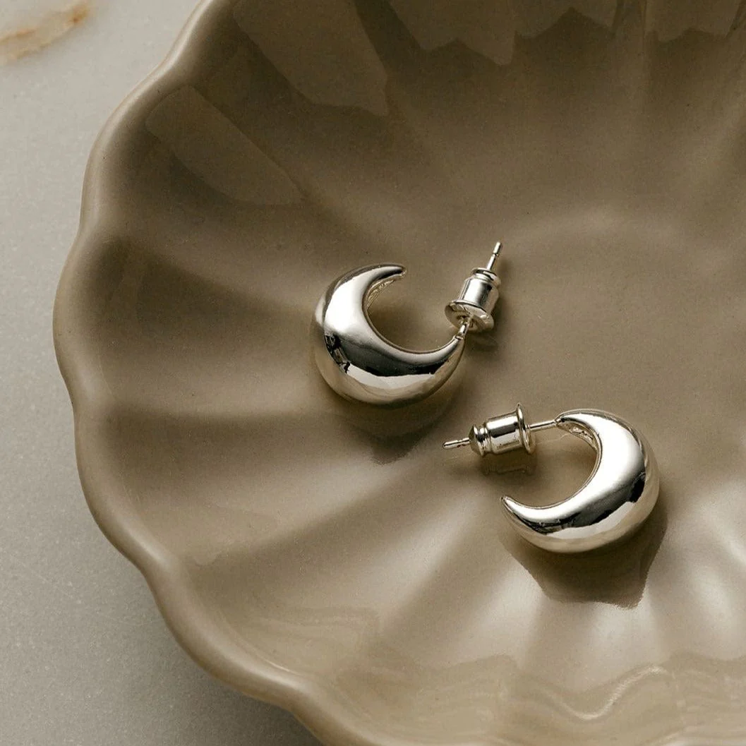 Tapered Domed Hoop Earrings - Silver - Image 2