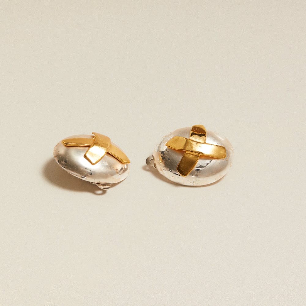 Vintage Statement Mixed Plate Clip-On Earrings - Image 3